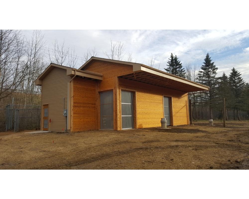 Custom barn built for Alaskan Moose “Meeko” for Potter Park Zoo in Lansing, Michigan.