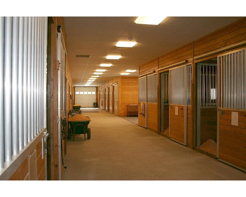 Armour Horse Stalls 122 Whit Acres Farm Norwell, MA Armour Horse Stalls