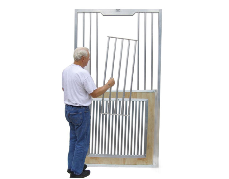 Taube Vent Sliding Stall Door with Lift Out Panel