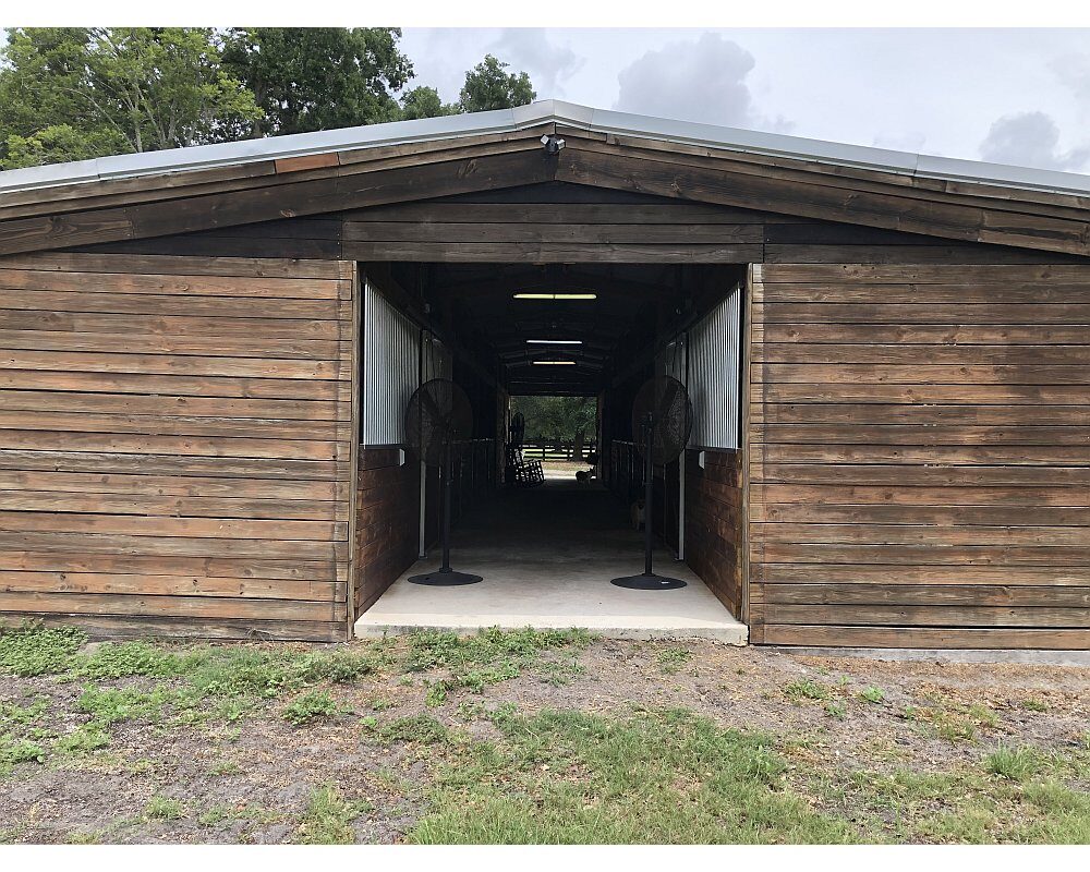 McCutcheon Horse Barn