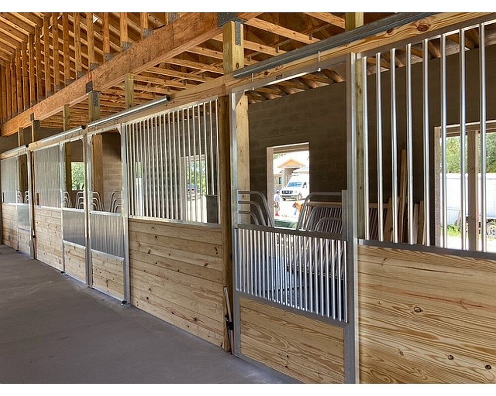 Gossip top coolbreeze with scuff panel horse stalls.