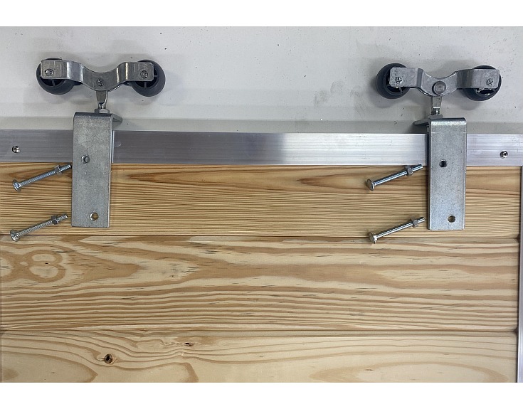 Armour Horse Stalls Door Hardware Heavy Duty Door Trolley Set